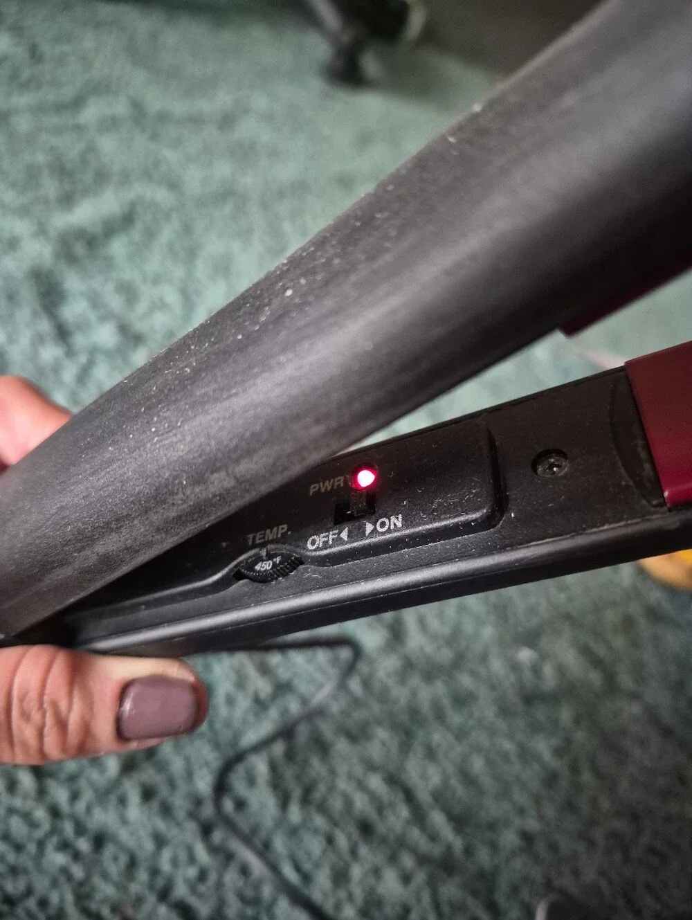 TS-2 Hair Straightener Black Red